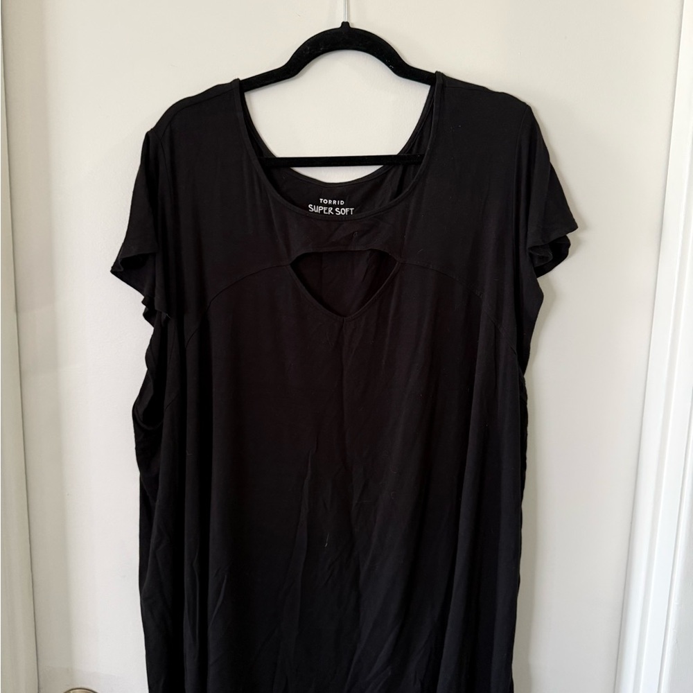 Torrid Black Top Blouse Open Peak Front Sexy Curvy 4X Super Soft Knit